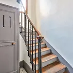 Functional Studio In The 15Th Arr