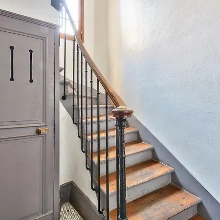 Functional Studio In The 15th Arr * Parigi