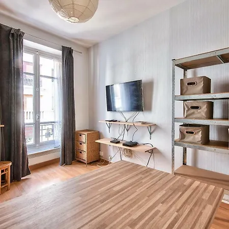 Appartamento Functional Studio In The 15th Arr