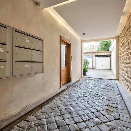 Functional Studio In The 15th Arr * Paris